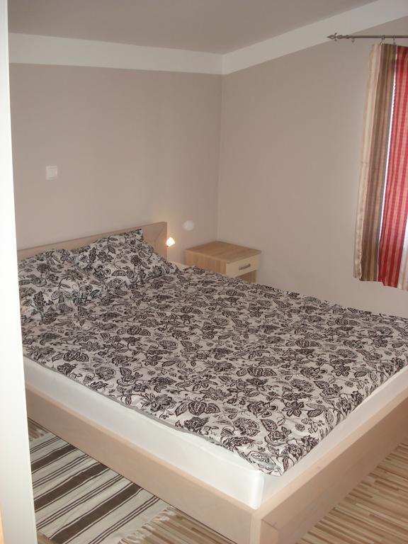Apartments Niko Vir Szoba fotó